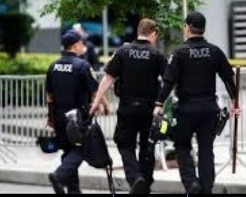 अमेरिका के कैलिफोर्निया में भीषण सड़क हादसा, एक पुलिस अधिकारी समेत दो की मौत 
