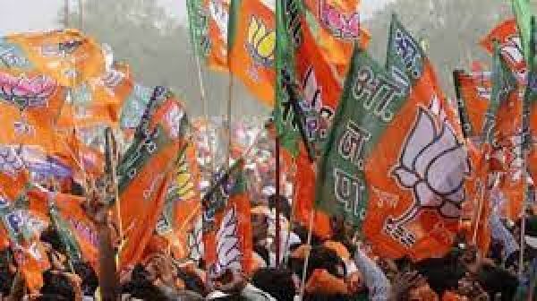 भाजपा के 12 घंटे के बंद के कारण पश्चिम बंगाल में जनजीवन प्रभावित