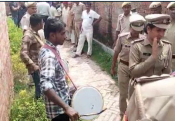 मऊ में भू-माफिया अफजाल अहमद पर बड़ी कार्रवाई, 3 करोड़ रुपये की संपत्ति कुर्क 