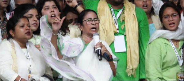 कोलकाता की घटना पर बढ़ती सियासत के बीच सीबीआई पर उठते सवाल