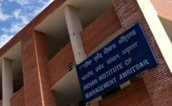 18 राज्यों के पंचायत प्रतिनिधियों को मैनेजमेंट के गुर सिखा रहा आईआईएम 