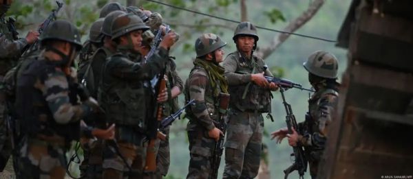 मणिपुर में ताजा हिंसा: पुलिस ने कहा 'ड्रोन' से हुआ हमला