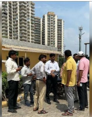 ग्रेटर नोएडा के ईको विलेज-2 में पानी पीने से बीमार हुए लोग, जांच में जुटी टीम 