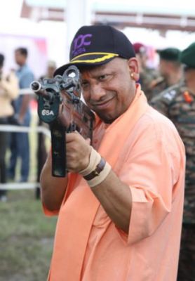 सशस्त्र बल राष्ट्र की सुरक्षा की मजबूत नींव : सीएम योगी 