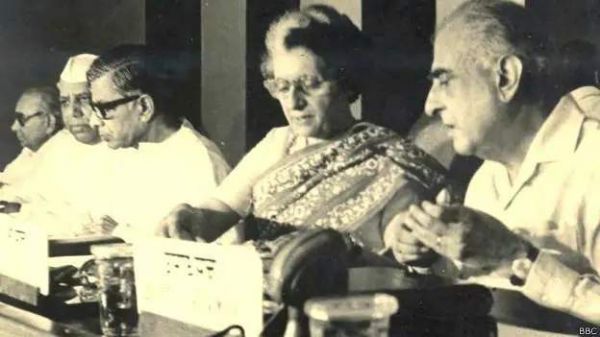 लैटरल एंट्री से नौकरशाही में नियुक्ति नई बात नहीं, नेहरू ने ही शुरू कर दिया था सिलसिला