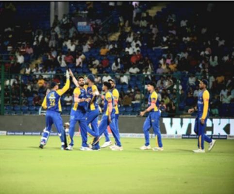 सेमीफाइनल मुकाबले को लेकर बेताब तेज गेंदबाज प्रिंस यादव 