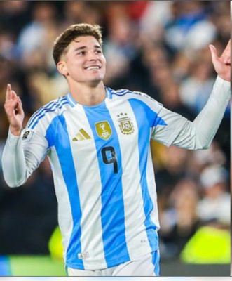 विश्व कप क्वालीफायर में अर्जेंटीना ने चिली को आसानी से हराया, अल्वारेज चमके 