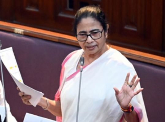 बंगाल सरकार ने मेडिकल कॉलेजों से रेजिडेंट डॉक्टरों का ब्योरा मांगा 
