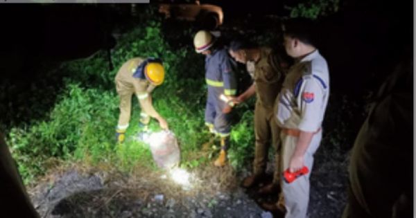 कानपुर में टला रेल हादसा, ट्रैक पर रखा एलपीजी सिलेंडर इंजन से टकराया 