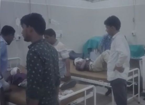 राजस्थान के फलोदी में स्कूल वाहन पलटा, 2 बच्चों की मौत 9 घायल 