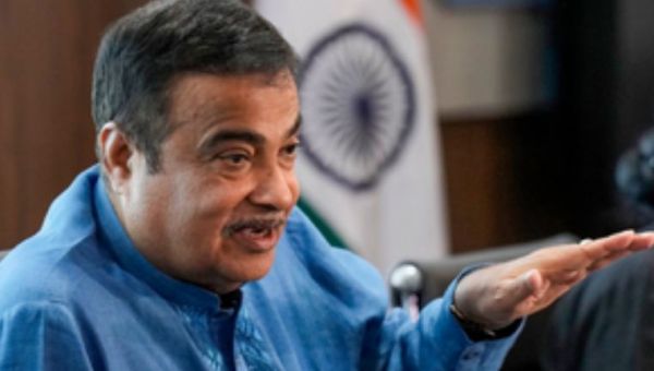 दो वर्षों में पेट्रोल और डीजल वाहनों के बराबर हो जाएगी ईवी की लागत : नितिन गडकरी 