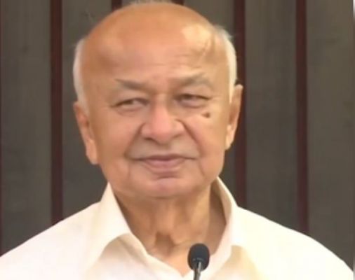 पूर्व गृह मंत्री सुशील शिंदे का कश्मीर पर 'कबूलनामा' वायरल, भाजपा ने कसा तंज 