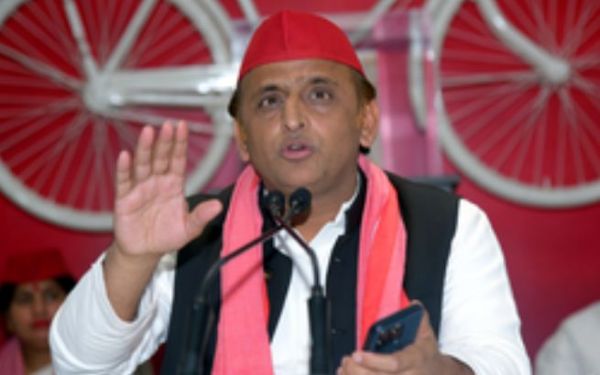 मंगेश यादव एनकाउंटर पर अखिलेश ने फिर उठाए सवाल, भाजपा ने किया पलटवार 