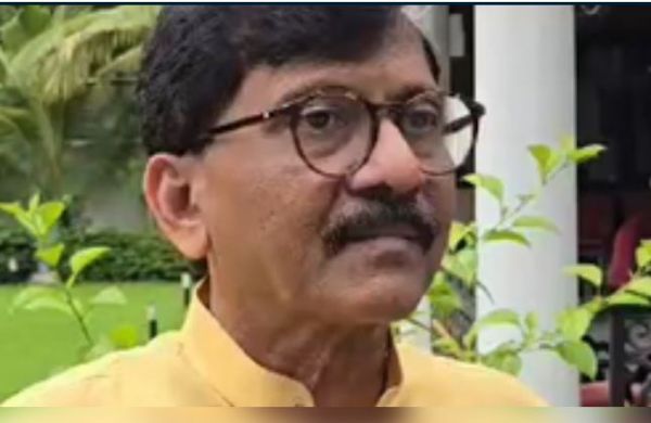पूजा में साथ दिखे पीएम और सीजीआई, संजय राउत ने कसा तंज, बोले ‘क्या चीफ जस्टिस हमें न्याय देंगे?’ 