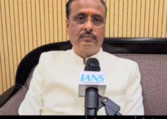 मल्लिकार्जुन खड़गे दिन में सपने देखते हैं, उनकी बातों का कोई आधार नहीं :  दिनेश शर्मा 