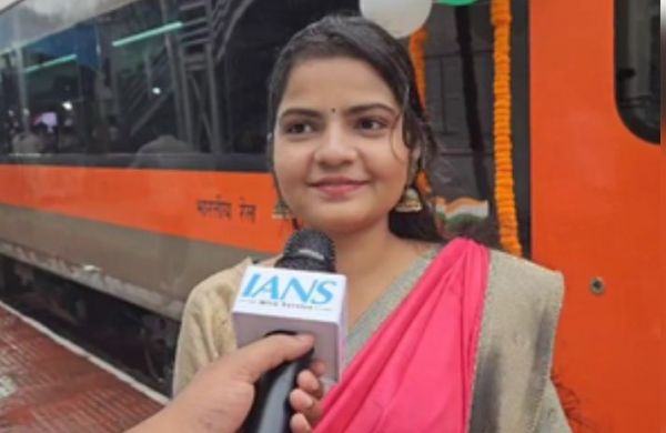 वंदे भारत ने कइयों को दिया रोजगार, महिला सशक्तिकरण में भी अहम योगदान: सोशल मीडिया इन्फ्लुएंसर 
