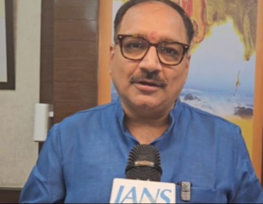 मनीष सिसोदिया के दबाव में केजरीवाल आतिशी को मुख्यमंत्री बना रहे : वीरेंद्र सचदेवा