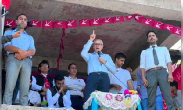 370 फिर से लागू करना असंभव नहीं, अगर एससी के जजों ने इसके खिलाफ फैसला सुनाया है तो इसके पक्ष में भी फैसला दे सकते हैं : उमर अब्दुल्ला 