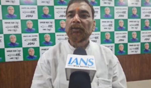 चेहरा बदलने से समस्या खत्म नहीं होती, केजरीवाल ने विधायकों पर थोपी अपनी पसंद : राजीव रंजन 