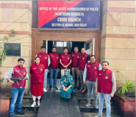 काजल खत्री को देर रात ट्रांजिट रिमांड पर नोएडा लेकर आई पुलिस, एयरलाइंस क्रू मेंबर की हत्या मामले में होगी पूछताछ 