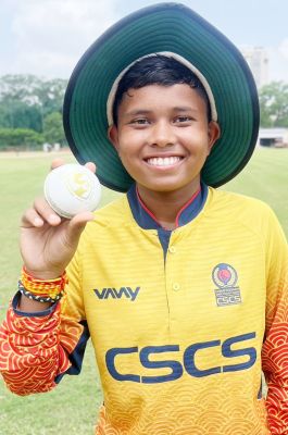 वुमेंस अंडर-19 आमंत्रण क्रिकेट