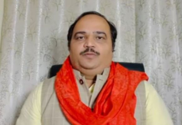 अकबरुद्दीन ओवैसी की भाषा बोल रहे नितेश राणे : आनंद दुबे 