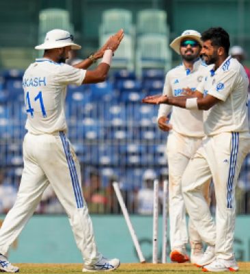 भारत और बांग्लादेश के बीच पहले क्रिकेट टेस्ट के चौथे दिन का स्कोर