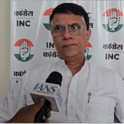 कानपुर में ट्रेन डिरेल करने की साजिश, पवन खेड़ा ने भाजपा सरकार को घेरा 