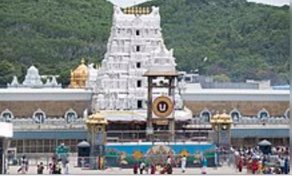 कैसे संदेह के घेरे में आया तिरुपति का प्रसाद? देशभर के मंदिरों में बरती जा रही सतर्कता