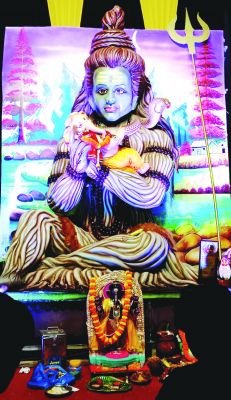 बीटीआई ग्राउंड पर विराजी  श्री राम गणेश उत्सव समिति  की आकर्षक गणेश झांकी