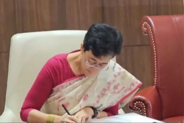 चार महीने बाद इस कुर्सी पर बैठेंगे केजरीवाल : सीएम आतिशी 