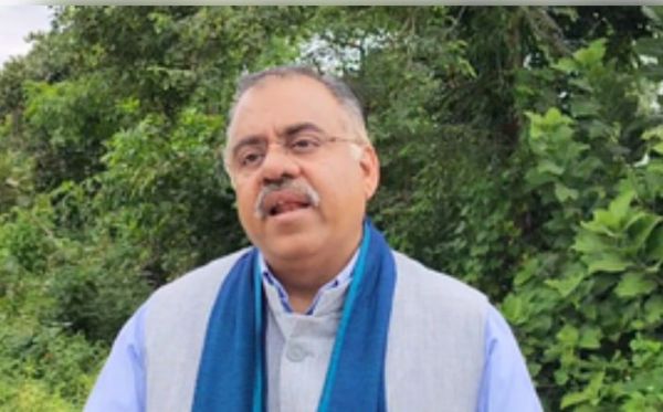 फारूक अब्दुल्ला पाकिस्तान के इशारों पर नाच रहे हैं, जम्मू-कश्मीर के कल्याण की कर रहे अनदेखी: तरुण चुघ 