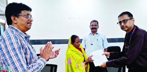 ईएसआईसी कार्यालय में निधि आपके निकट का सफल आयोजन और पीपीओ का वितरण