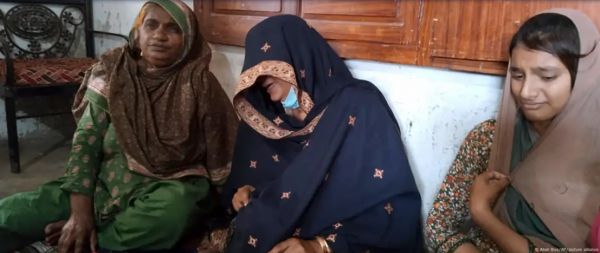 पाकिस्तान: ईशनिंदा हत्याओं में पुलिस की भूमिका से बढ़ी चिंता