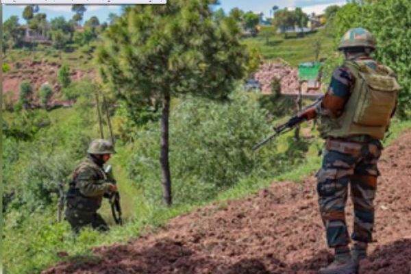 जम्मू-कश्मीर: किश्तवाड़ में आतंकवादियों और सुरक्षाबलों के बीच मुठभेड़ 