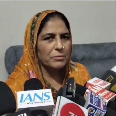 नीरज चोपड़ा के माता-पिता ने कहा, 'पीएम मोदी के शब्द हमारे लिए बहुत मायने रखते हैं' 