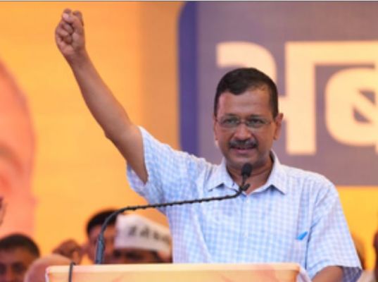 सीएम हाउस छोड़ रहे हैं पूर्व मुख्यमंत्री अरविंद केजरीवाल  