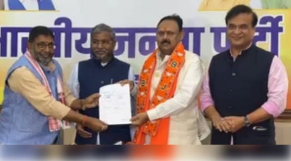 झारखंड में एनसीपी के इकलौते विधायक कमलेश सिंह ने समर्थकों के साथ भाजपा की सदस्यता ली