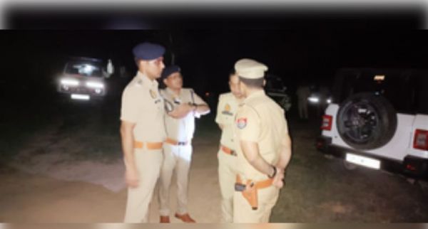 प्रतापगढ़ : खेत में बेहोश मिली नाबालिग लड़की, गले में दुपट्टे से लगाया गया था फंदा 