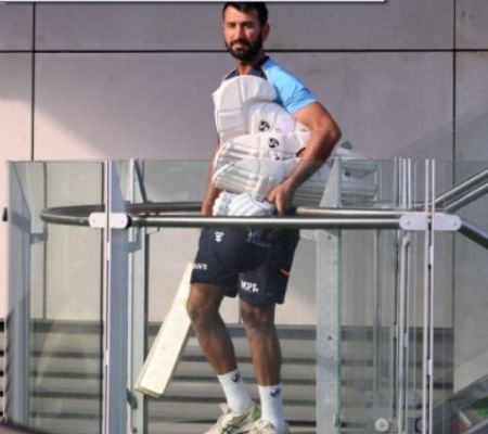 बॉर्डर-गावस्कर ट्रॉफी में कौन करेगा पुजारा की कमी पूरी?, पूर्व ऑस्ट्रेलियाई दिग्गज ने लिया ये नाम 