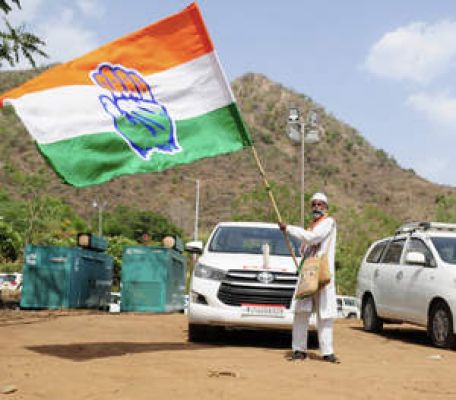 कांग्रेस जीता हुआ चुनाव हारी, टिकट बंटवारा, गुटबाजी और अति आत्मविश्वास पड़ा भारी!