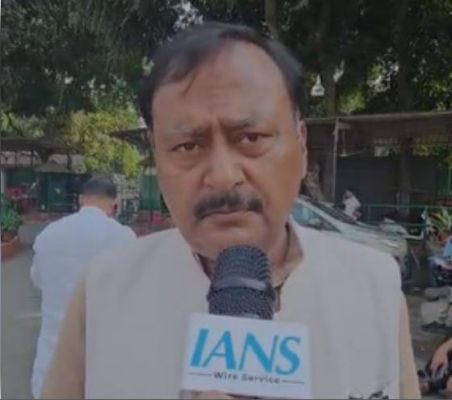 उत्तर प्रदेश की सरकार कानून व्यवस्था चलाने में असफल साबित हुई है : सुरेंद्र राजपूत 