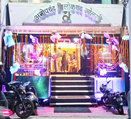 67 वर्षों से विश्वास की कसौटी पर खरा उतर रहा अनोपचंद तिलोक चंद ज्वेलर्स 