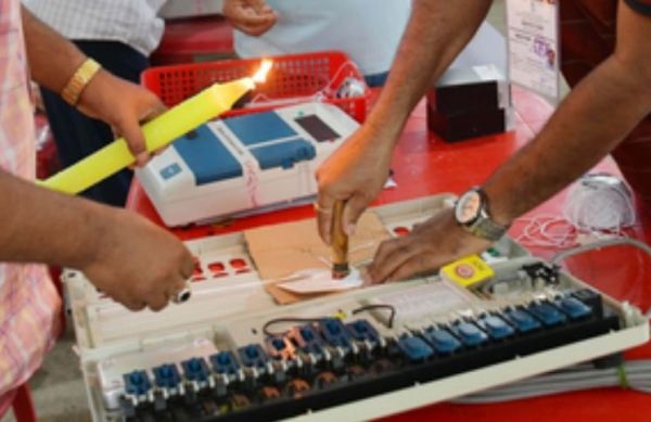 मध्य प्रदेश के उपचुनाव में भाजपा के लिए अपनों की चुनौती