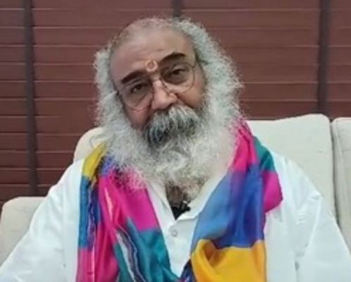 कांग्रेस को अपना 'दफ्तर' और  'झंडा' भी 'सपा' को सौंप देना चाहिए : प्रमोद कृष्णम