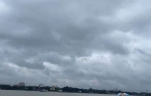 चक्रवाती तूफान 'दाना' का आंध्र प्रदेश में दिख रहा असर, कई क्षेत्रों में भारी बारिश की आशंका 