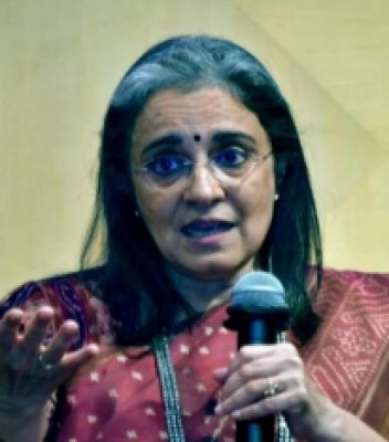 सेबी प्रमुख के नहीं पहुंचने पर पीएसी की बैठक स्थगित, भाजपा का वेणुगोपाल पर असंसदीय आचरण का आरोप