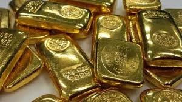 मुंबई हवाई अड्डे पर दो यात्रियों को 7.6 करोड़ रुपये मूल्य के तस्करी वाले सोने के साथ धरा गया