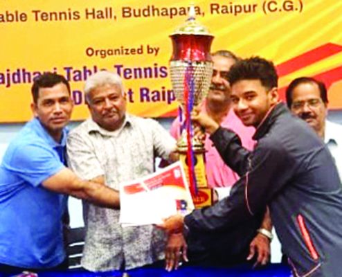 स्व. ज्ञानचंद लुनिया स्मृति टेबल टेनिस प्रतियोगिता में एंड्रयू, सुरभि, कवीश और लावण्या रहे विजेता