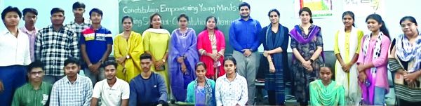 को-एड पॉलिटेक्निक कॉलेज में युवाओं के लिए संवैधानिक साक्षरता पर रोविंग सेमीनार